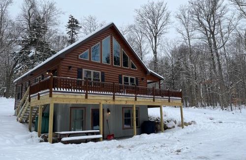 Old Forge House | Discover Blissful Bear: Family-Friendly Hotel Retreat