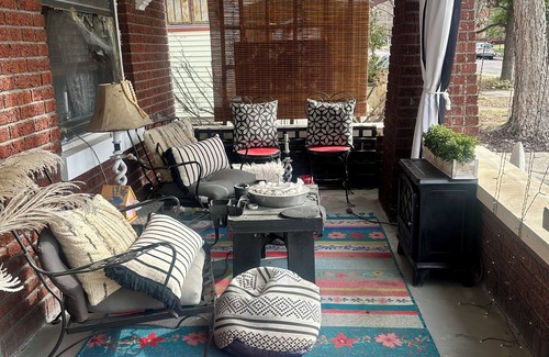 New Albany House | Blissful Bungalow on National Historic St in New Albany, 1 mile from Ohio River