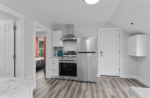 Two Rivers Apartment | Beachside Blissful Duplex with Spa & Hot Tub - 10/10 Rated
