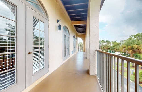 Naples House | Ultimate Retreat: Game Room, Heated Pool & Sauna Escape