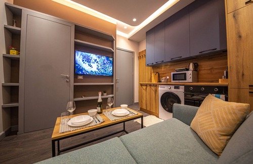 Blloku Apartment | Guest Rated: Blloku Unique Apartments with Spa & Breakfast