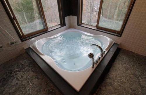 Kita Hiroshima House | Nature Retreat at bLOCAL Hijiriko - Ideal for 18 Guests