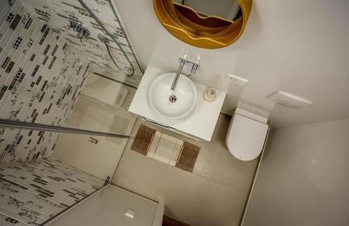 Old Town Apartment | Top-Rated Bloch Apartment with Self Check-In for Families