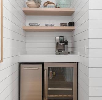 Block Island Hotel | Block Island Bunk House