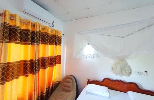 Mirissa House | Budget-Friendly Stay at Bloom Guest House with Breakfast