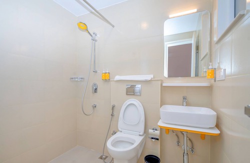Phase 2 Hotel | Top-Rated Bloom Hotel in Brookefield with Family Amenities