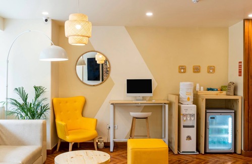 Sector 62 Hotel | Bloom Hotel - Sector 19: Family-Friendly Stay with Dining