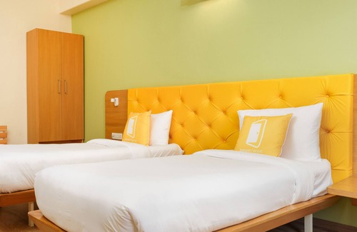 Sector 62 Hotel | Eco-Friendly Retreat at Bloom Hotel - Sector 62