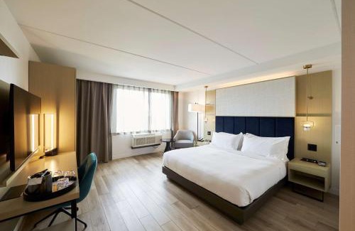 Gateway Hotel | Explore Bloom Mississauga: A 4-Star Retreat by Hilton