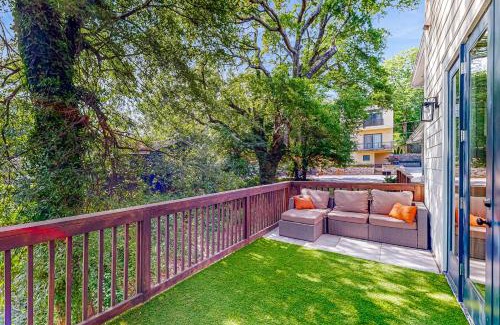 Mechanicsville House | Family-Friendly Retreat at Blooming Azalea - Unit B