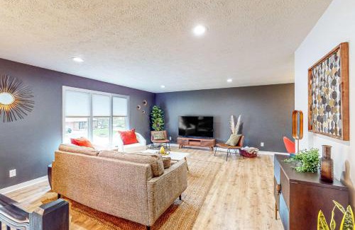 Bloomington House | Delightful Bloomington Beauty: Family-Friendly Getaway