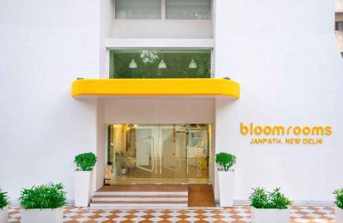 Connaught Place Hotel | Chic Accommodations at bloomrooms @ Janpath with Breakfast