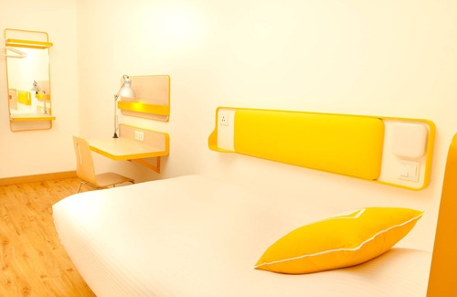 Jangupura Extension Hotel | Top-Rated Bloomrooms @ Link Road with Family-Friendly Amenities