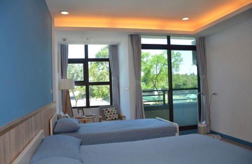 Jincheng Bed & Breakfast | Cozy Blowing in the Wind Homestay - Pet Friendly Retreat