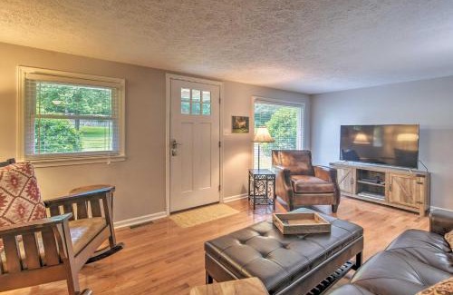 Blowing Rock House | Pet-Friendly Retreat Steps from Downtown Blowing Rock