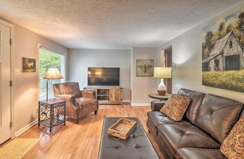 Blowing Rock House | Pet-Friendly Retreat Steps from Downtown Blowing Rock