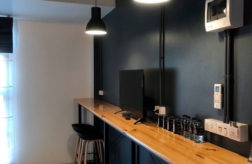 Talat Hotel | Modern Comfort at Blu Monkey Hub and Hotel Suratthani