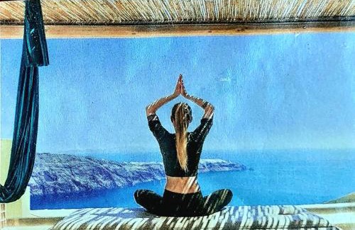 Porto Tricase Ski Chalet | Cozy Blu Suite Cottage with Pool and Oceanfront Views