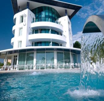 Igea Marina Hotel | Experience the Blu Suite Resort: Oceanfront Oasis Awaits