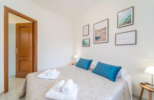 Olbia Apartment | Top-Rated Bluceleste Home: Ideal for Families & Relaxation