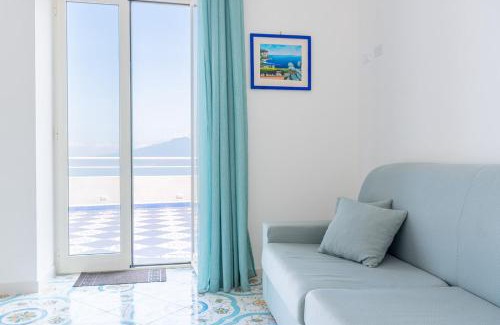 Monte Chiaro Apartment | Family-Friendly Retreat at BLUE 51 - Rated 9/10 by Guests