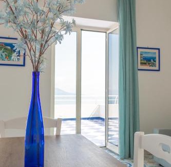 Monte Chiaro Apartment | Family-Friendly Retreat at BLUE 51 - Rated 9/10 by Guests