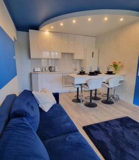 Polanica-Zdroj Apartment | Blue Apartment: Exceptional Stay with Pool & Pet-Friendly Options