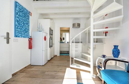 Sao Pedro Apartment | Oceanfront Blue Barqueta Studio - Guest Rated 9.6/10