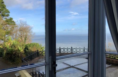Lynton Apartment | Discover Blue Bay: Pet-Friendly Retreat with 9/10 Rating