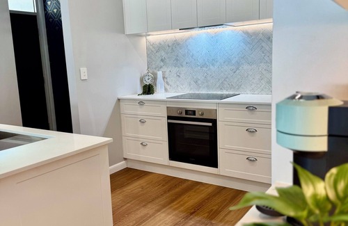 Brisbane Waterfront House | Blue Bee Cottage - beautiful brand new home!