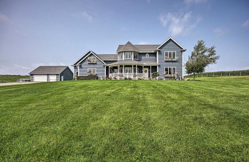 Shipshewana House | Exclusive Blue Birds Perch Home with Hilltop Views