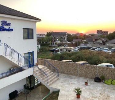 Vama Veche House | Blue Border