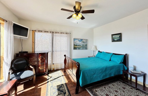 Edgemont Cabin | Unforgettable Family Getaway at Blue Clouds RV & Cabins