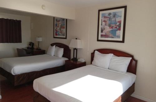 Brookings Hotel | Budget-Friendly Blue Coast Inn & Suites for Families and Pets