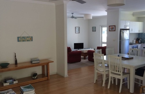 Scotts Head House | Serene Blue Days by the Sea with Ocean Views & Breakfast