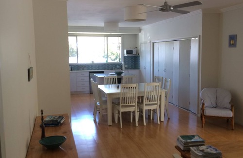 Scotts Head House | Serene Blue Days by the Sea with Ocean Views & Breakfast