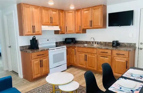 Ocean City Apartment | Inviting Blue Diamond Apt with Kitchen & Child-Friendly Amenities