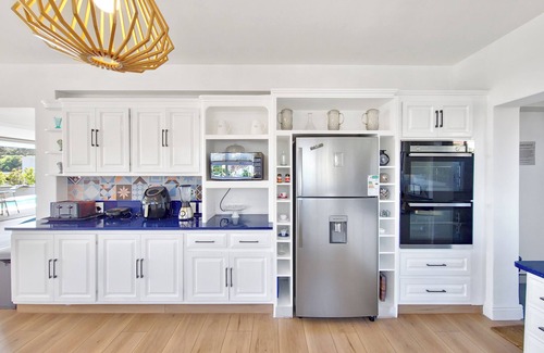 Camps Bay Villa | Ideal Retreat Near Camps Beach and Table Mountain