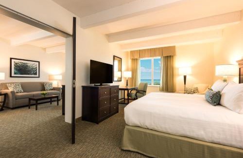 New Town Hotel | Relax at 24 North Hotel Key West with Pool & Pet-Friendly Perks