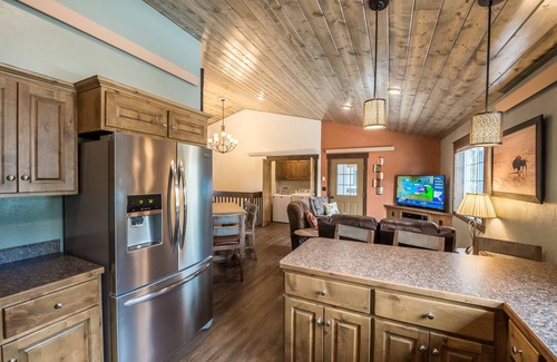 West Yellowstone House | Unforgettable Stay at Blue Grouse Vacation Rental - 10/10 Rated
