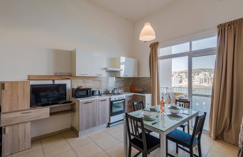 St. Paul's Bay Apartment | Oceanfront Bliss at Blue Harbour 3 - Guest Rated 8.8/10