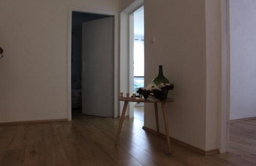 Iz Apartment | Blue Harbour No. 15: Guest Rated 9.7 & Family Friendly Stay