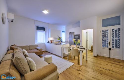 Lierna Apartment | Blue Heaven