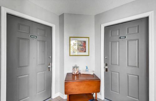 St. Simons Island House | Family-Friendly Blue Heron with Kitchen Amenities