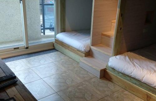 Magong House | Family-Friendly Blue Hole Guesthouse with High Ratings