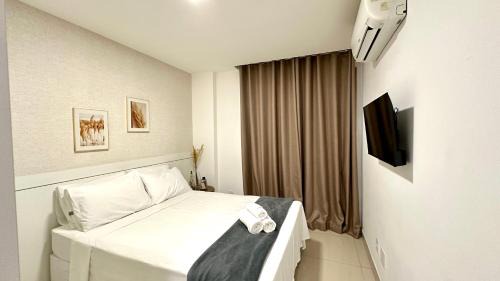 Santa Helena Apartment | Oceanfront Escape at Blue Hope by Mosaico Stays