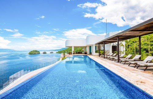 Mismaloya Apartment | Blue Horizon 401: Family-Friendly Retreat with Hot Tub