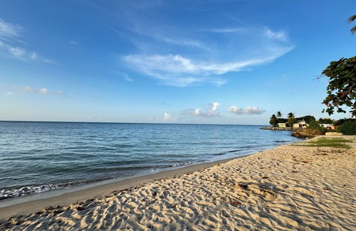 Mediania Alta Condo | Blue Horizon Dreamscape Condo at Aquatika Vacation Villas