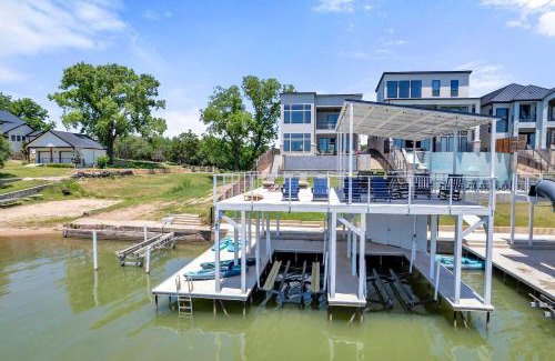 Kingsland House | Blue Horizon Retreat with Concierge Services