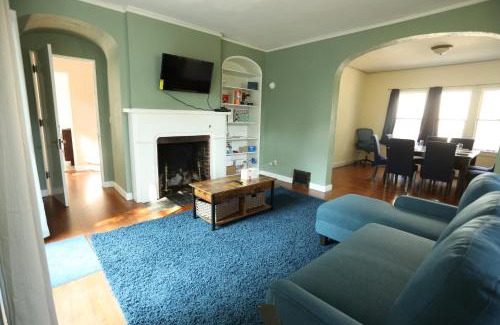 West Lafayette House | Inviting Blue House Near Ross-Aide with Pet-Friendly Amenities